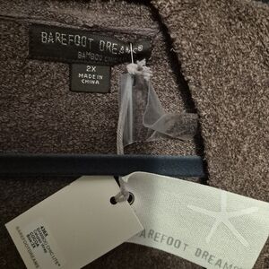 NwT Barefoot Dreams Bamboo 2x Cardigan